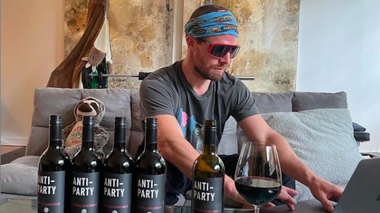 Stephen Amell and wines