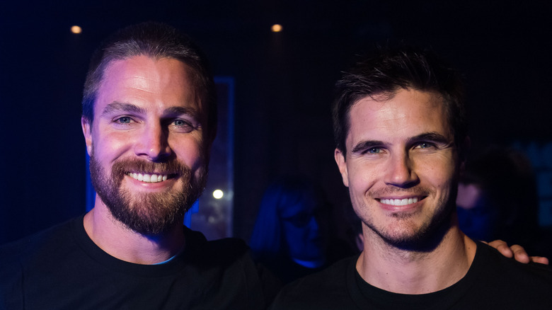 Stephen Amell and Robbie Amell