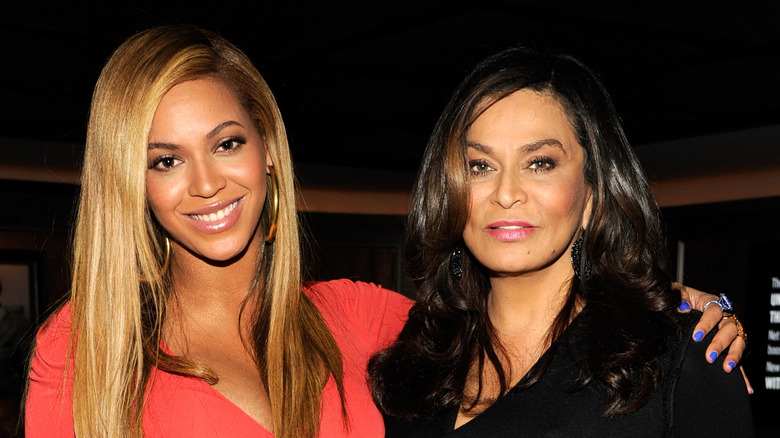 Tina Knowles and Beyoncé smiling