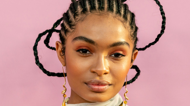 Yara Shahidi wearing braids 