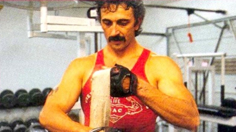 Aaron Tippin gym workout
