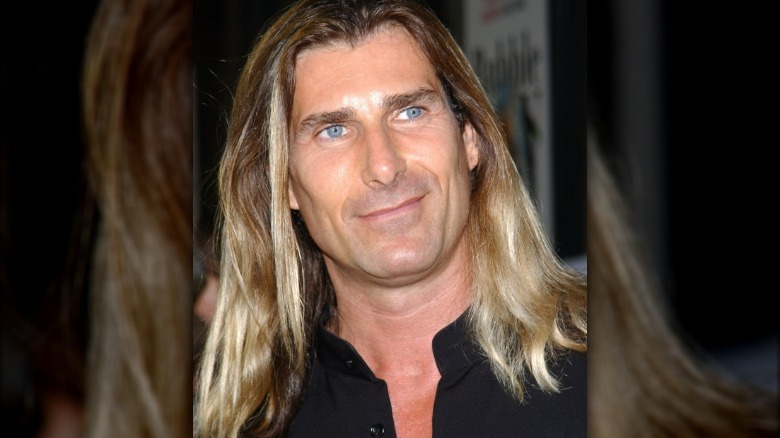 Fabio posing at event