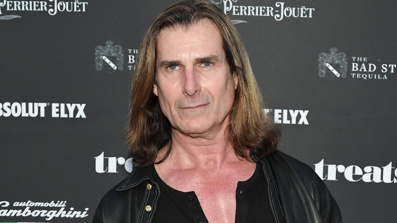 Fabio posing at event