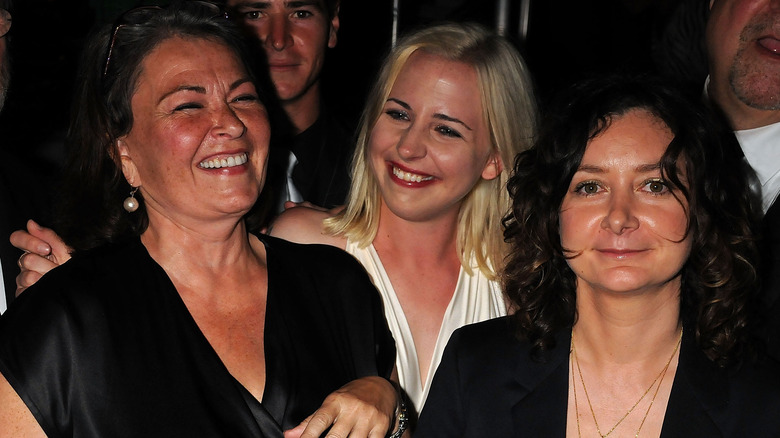 Roseanne Barr and Sara Gilbert posing