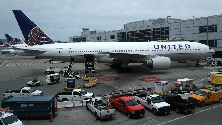 United Airlines Plane