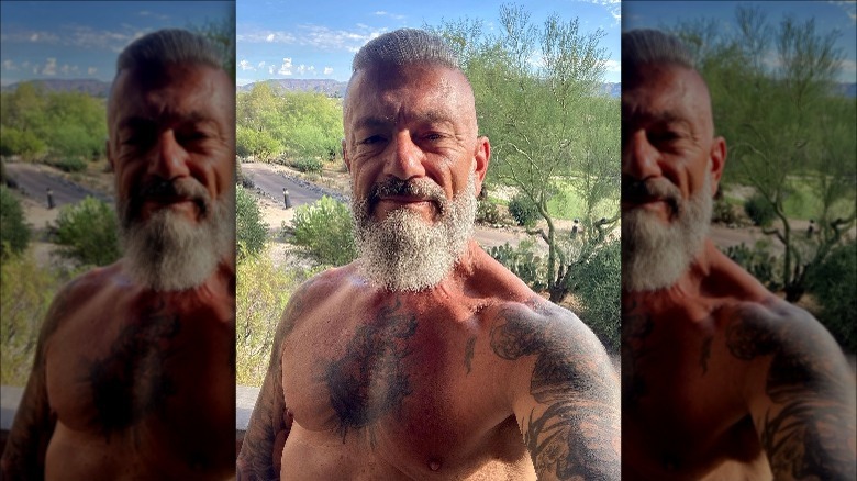 Larry Caputo takes shirtless selfie