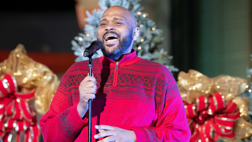 Ruben Studdard singing