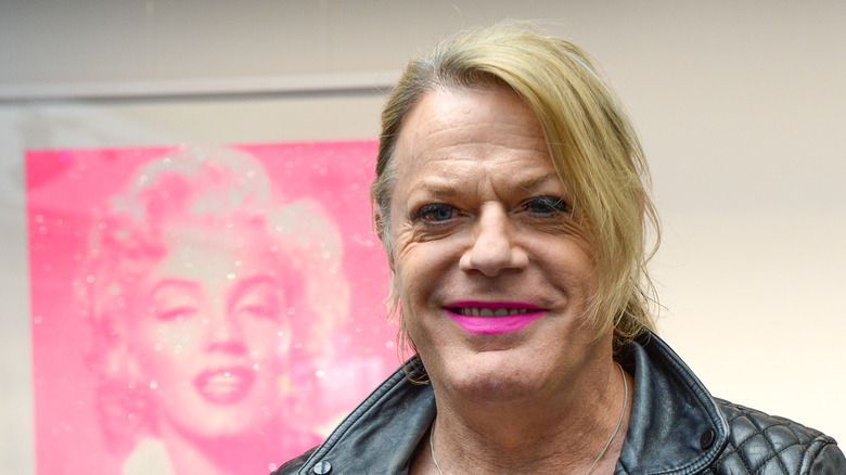 Eddie Izzard at an event 