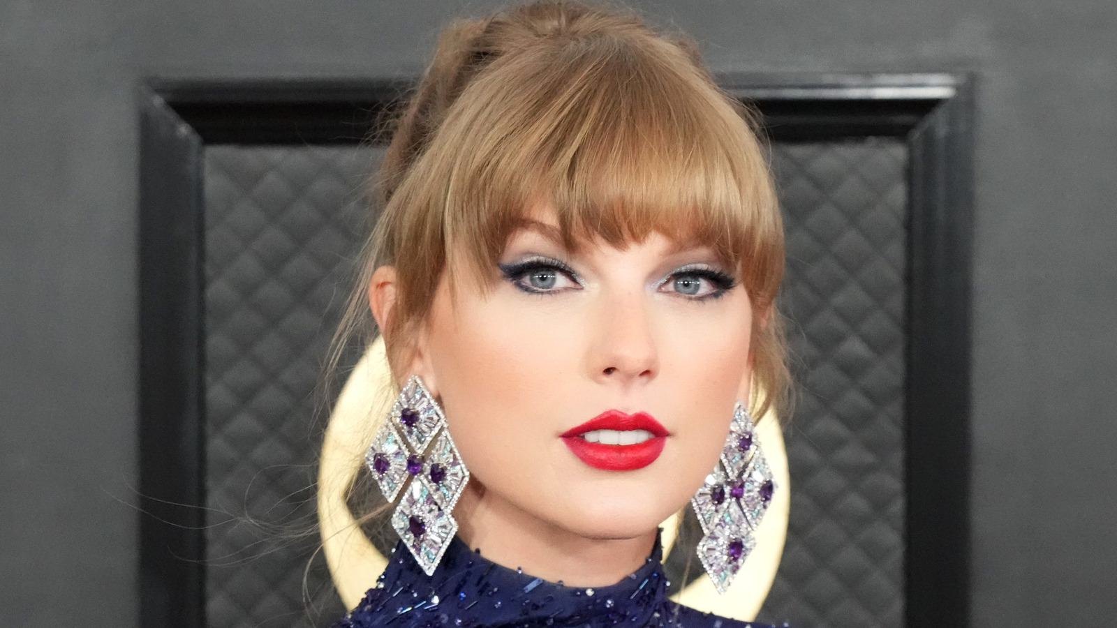 what-s-the-real-meaning-of-august-by-taylor-swift-here-s-what-we-think