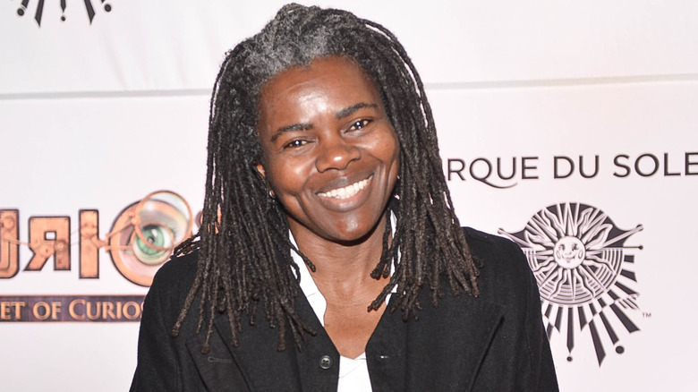 Tracy Chapman smiling