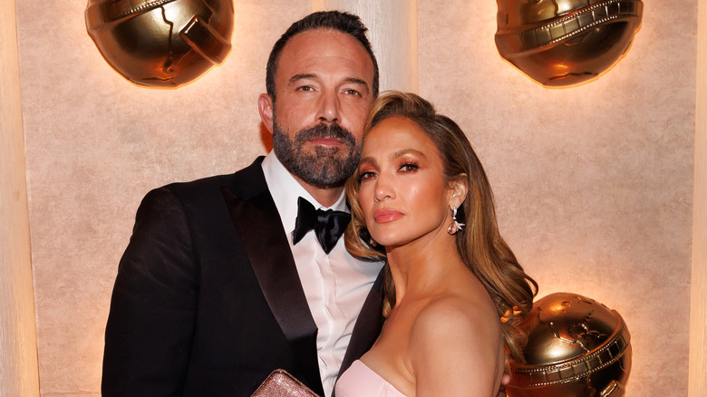 Ben Affleck, Jennifer Lopez posing