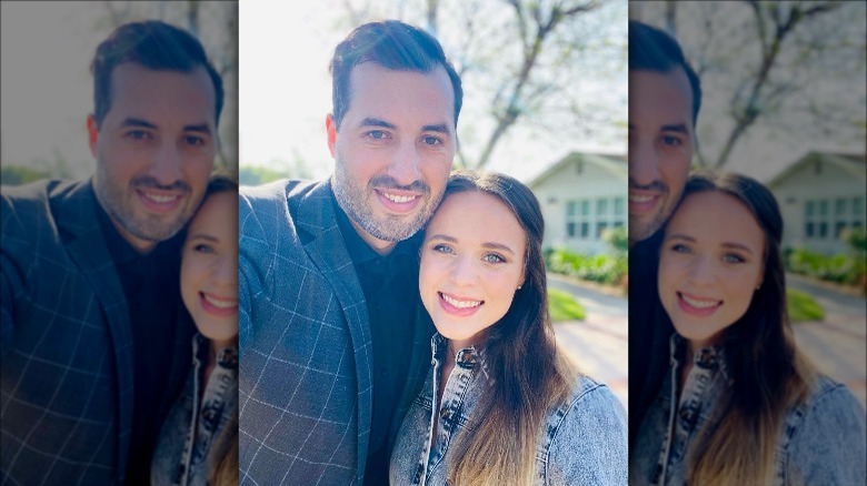 Jeremy Vuolo and Jinger Vuolo smiling