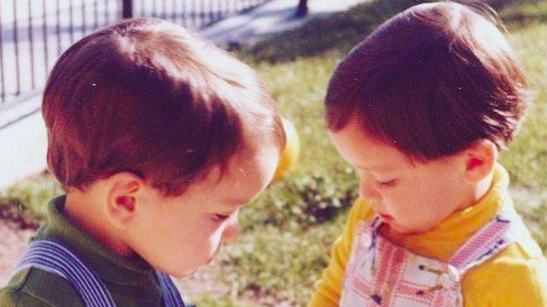 Jason and Brett Oppenheim as toddlers