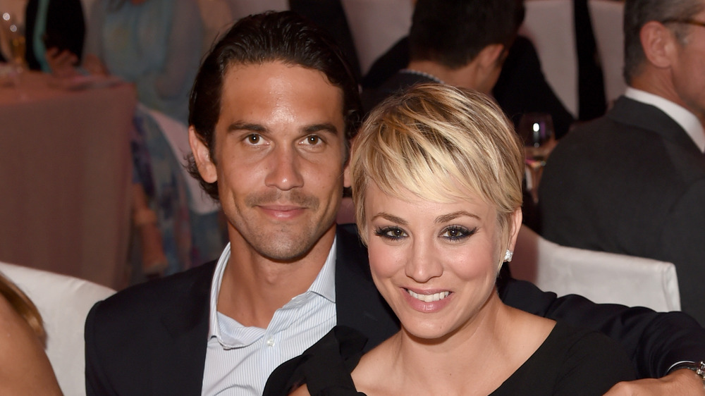 Kaley Cuoco and Ryan Sweeting smiling