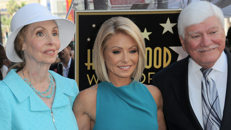 Kelly Ripa with mom and dad 