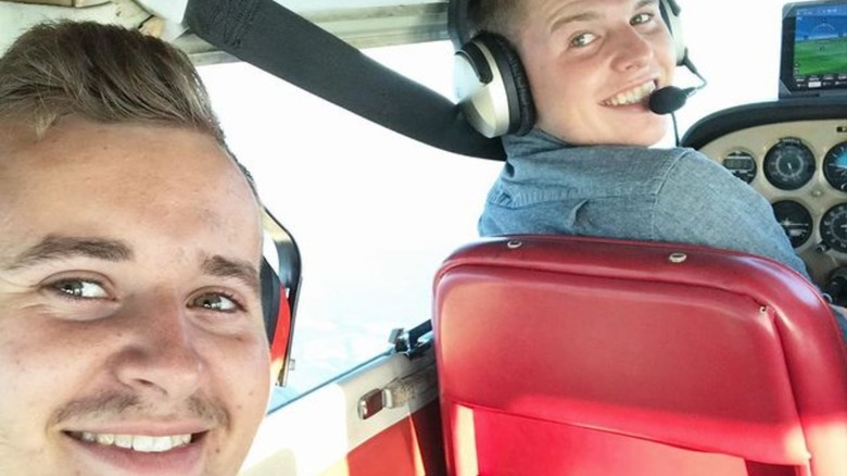 Jeremiah & Jedidiah Duggar flying airplane