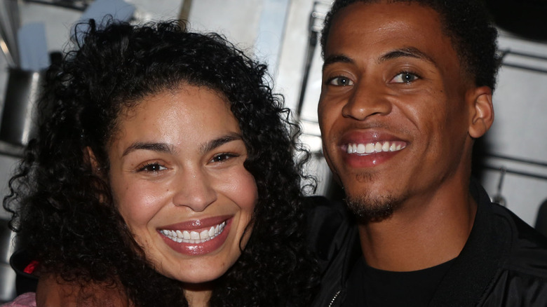 Jordin Sparks and Dana Isaiah posing backstage 