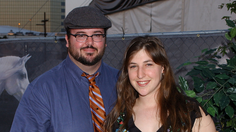 Mayim Bialik poses with Michael Stone