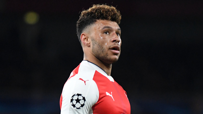 Alex Oxlade-Chamberlain playing soccer