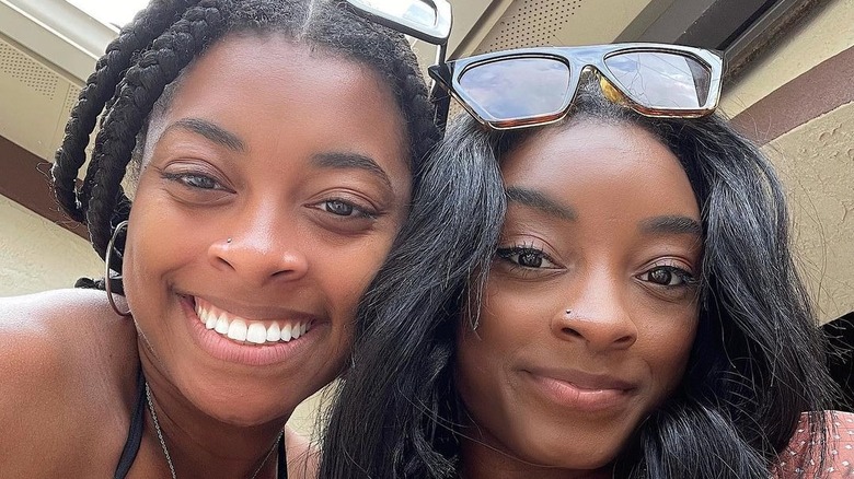 Adria Biles and Simone Biles selfie