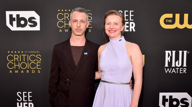 Jeremy Strong posing with wife Emma Wall