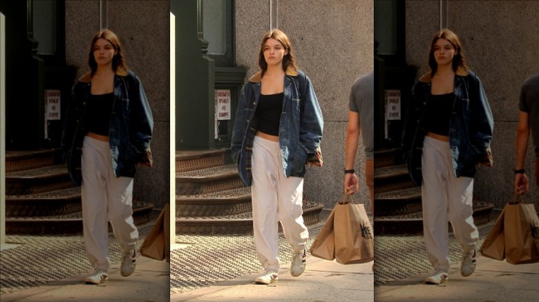 Suri Cruise walking