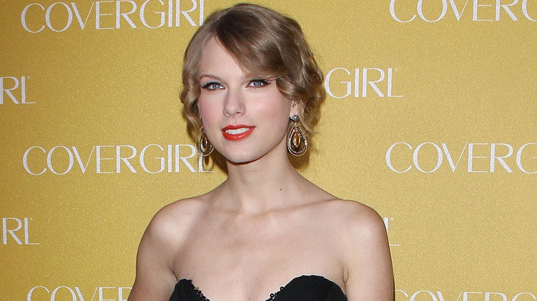 Taylor Swift at a CoverGirl event