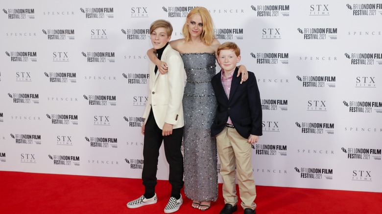 Kristen Stewart poses with Jack Nielen and Freddie Spry