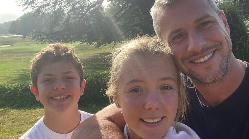 Ant Anstead selfie with kids 