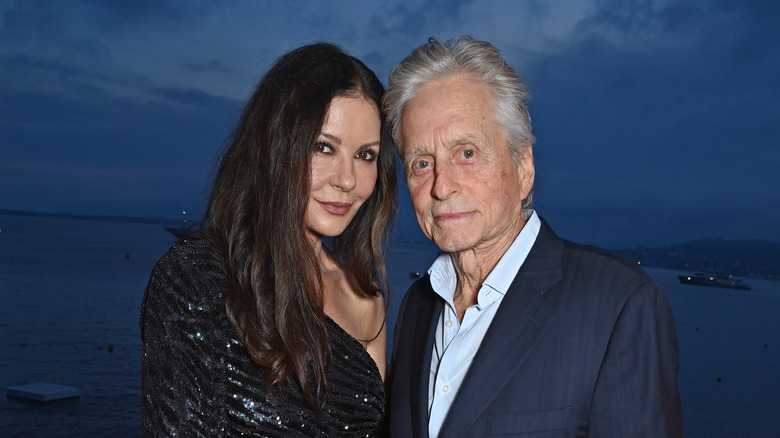 Michael Douglas and Catherine Zeta-Jones posing