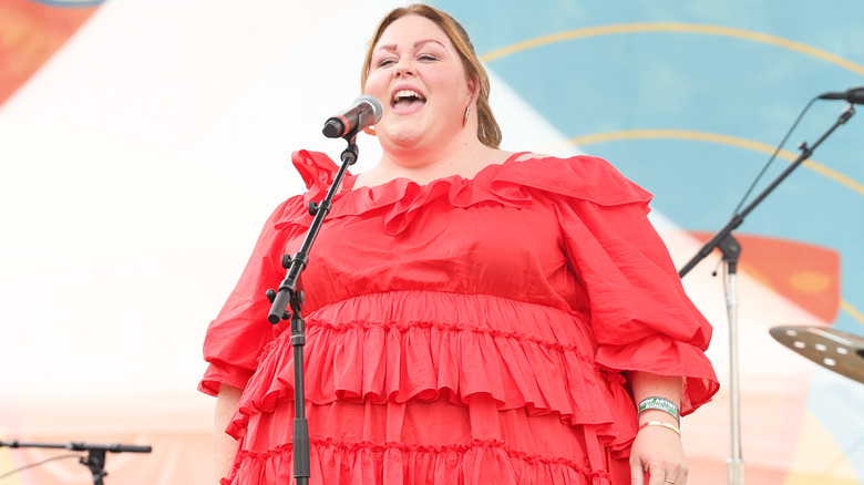 Chrissy Metz singing