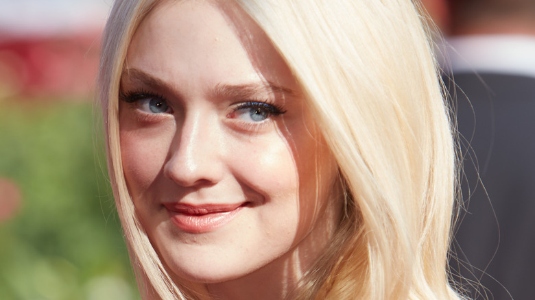 Dakota Fanning smiling