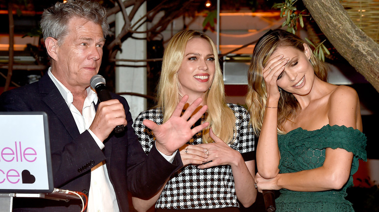 David Foster, Sara Foster, and Erin Foster onstage