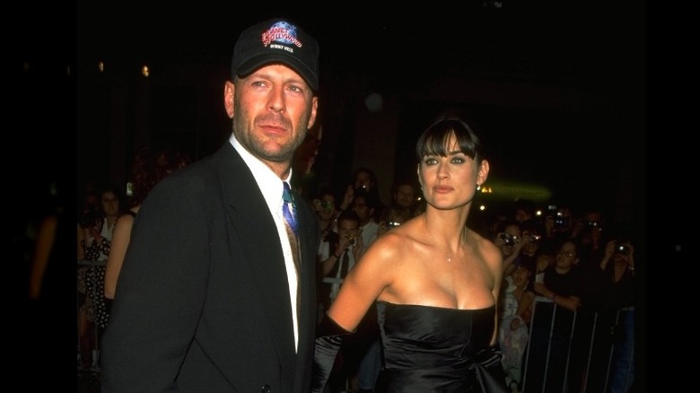 Bruce Willis Demi Moore posing