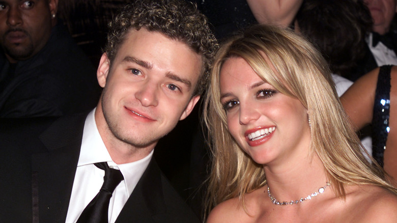 Justin Timberlake and Britney Spears posing