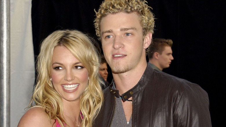 Britney Spears and Justin Timberlake posing