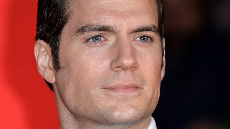 Henry Cavill blue eyes