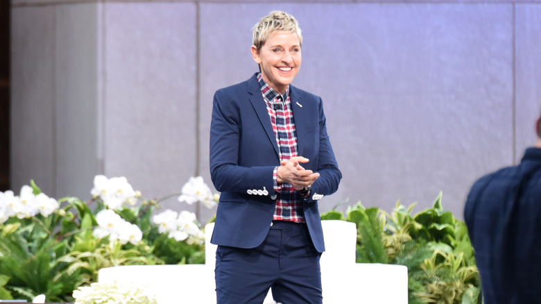 Ellen DeGeneres clapping