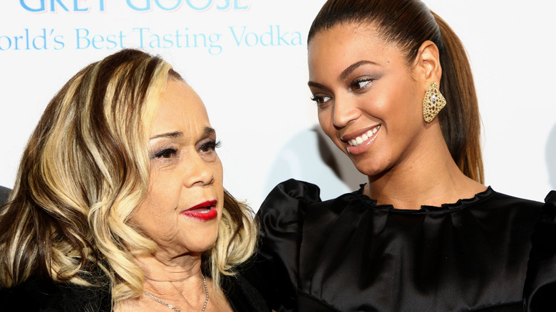 Beyoncé smiling at Etta James