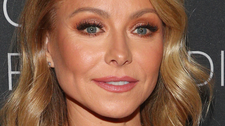 Kelly Ripa on the red carpet