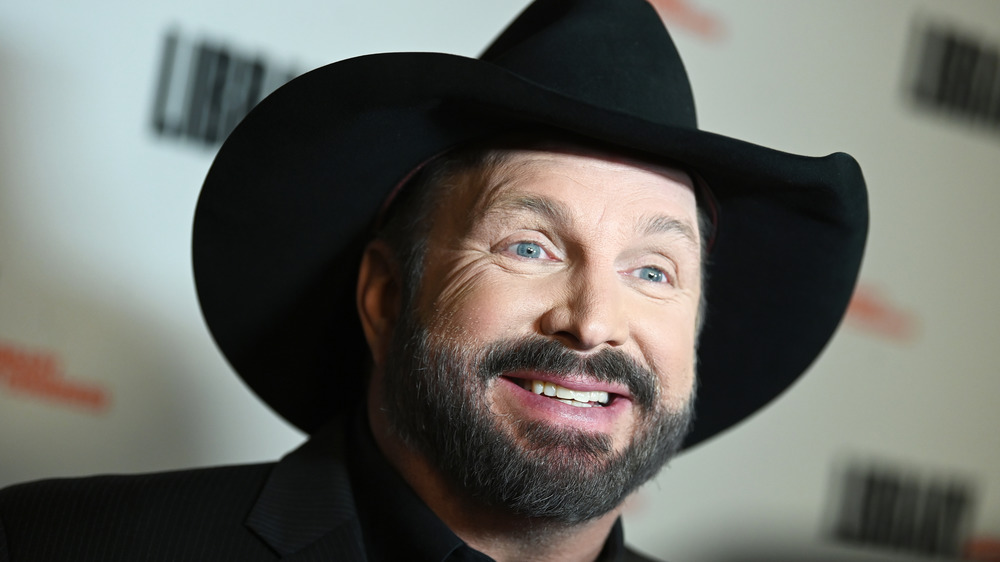 Garth Brooks smiling 