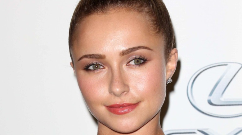 Hayden Panettiere wearing pink lipstick