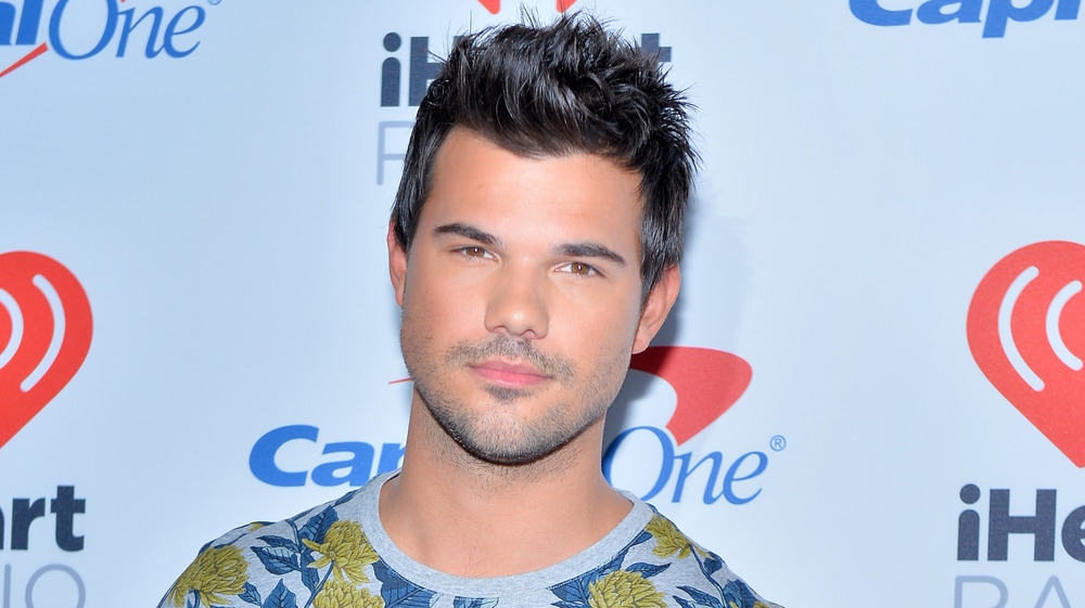 Taylor Lautner neutral expression