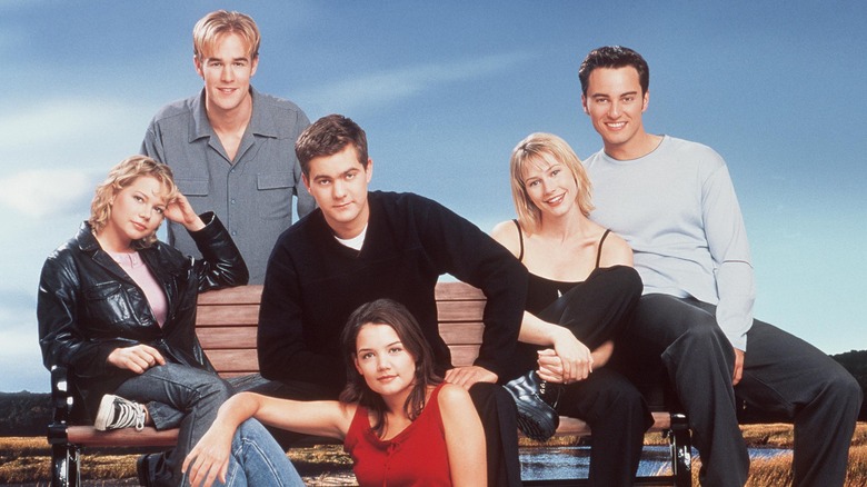 The cast of "Dawson's Creek" Season 3 poses together