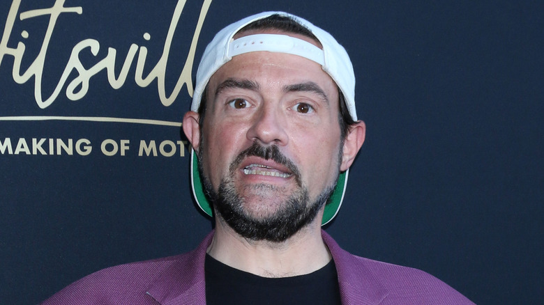 Kevin Smith looks confused on the red carpet