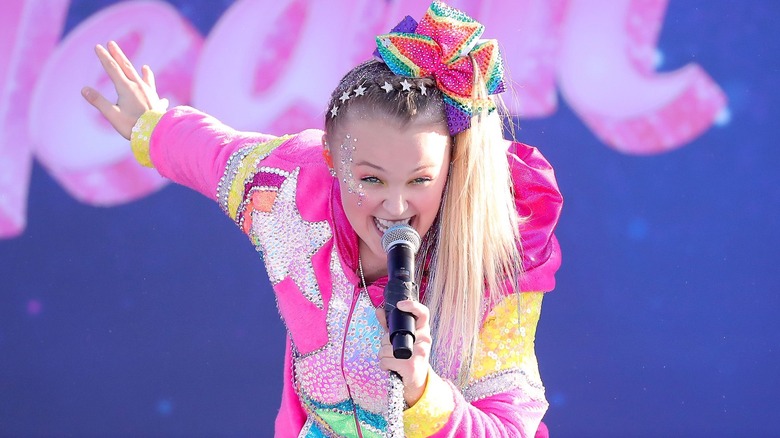 JoJo Siwa performing at event 