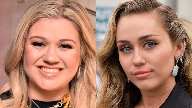 Miley Cyrus and Kelly Clarkson smiling