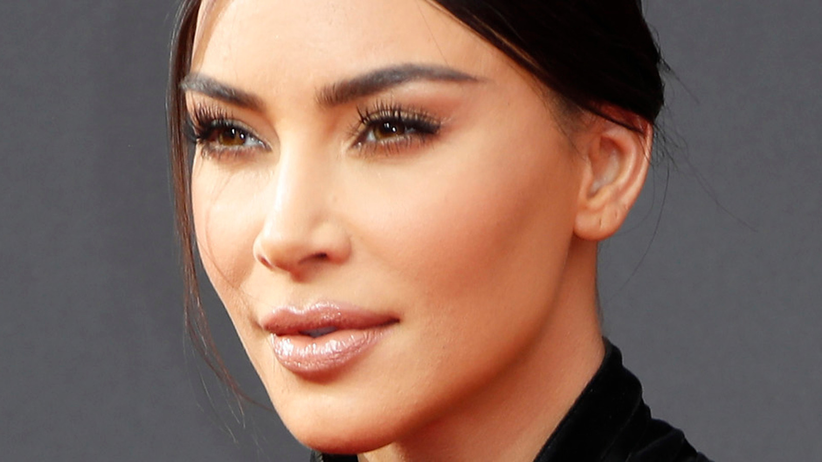 Here's Reportedly Why Kim Kardashian Covered Her Face at the Met