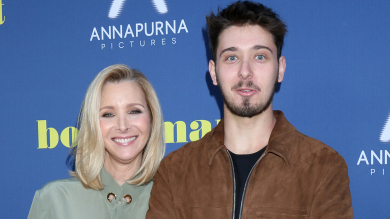 Lisa Kudrow and Julian Murray Stern pose together