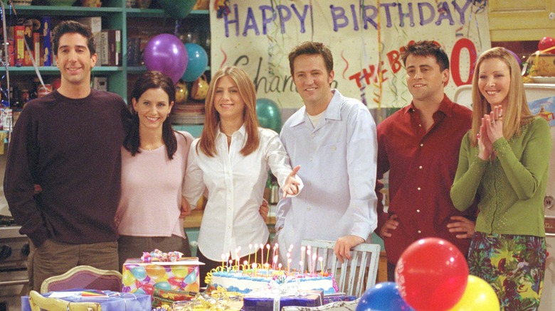 Cast of Friends smiling